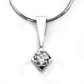 Diamantanhänger „Magic Tango“. NZ1/A0,1